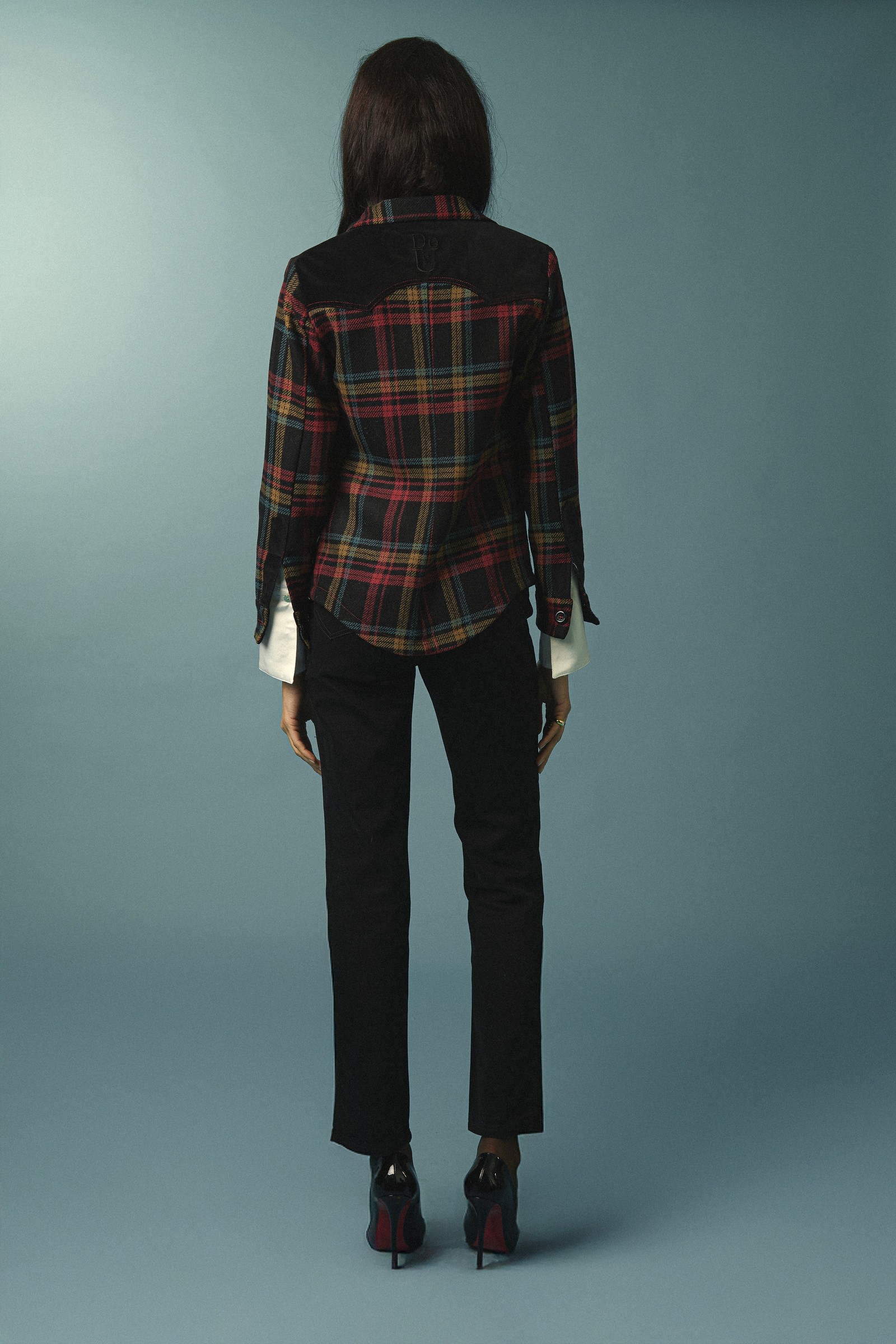 KATHARINA SOBRECAMISA 16