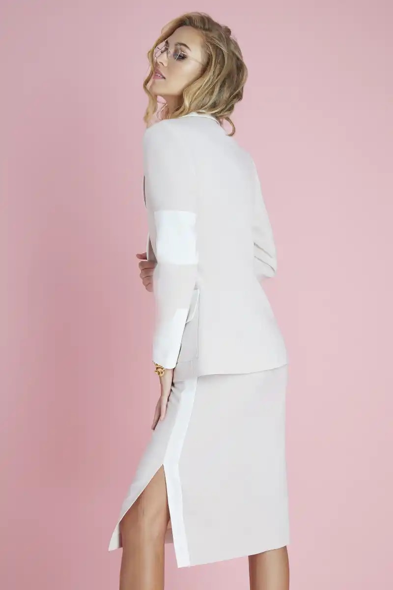 KATE BLAZER 1